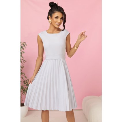 Numoco LILA Plisované šaty s krátkým rukávem a páskem - šedé 311-20 (Velikost S, Barva Šedá)