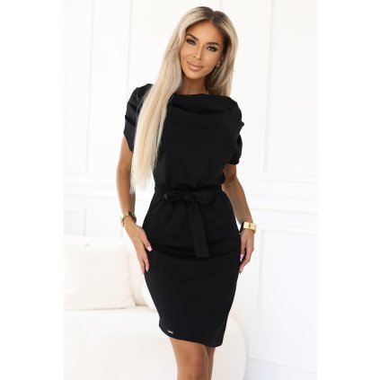 Numoco ROXI šaty s asymetrickou sukní a páskem - černé 240-8 (Velikost S, Barva Černá)