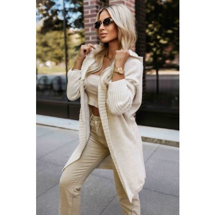 Numoco Pohodlný oversized kardigan s kapucí a stylovou nášivkou - béžový 629-1 (Velikost UNI, Barva Béžová)