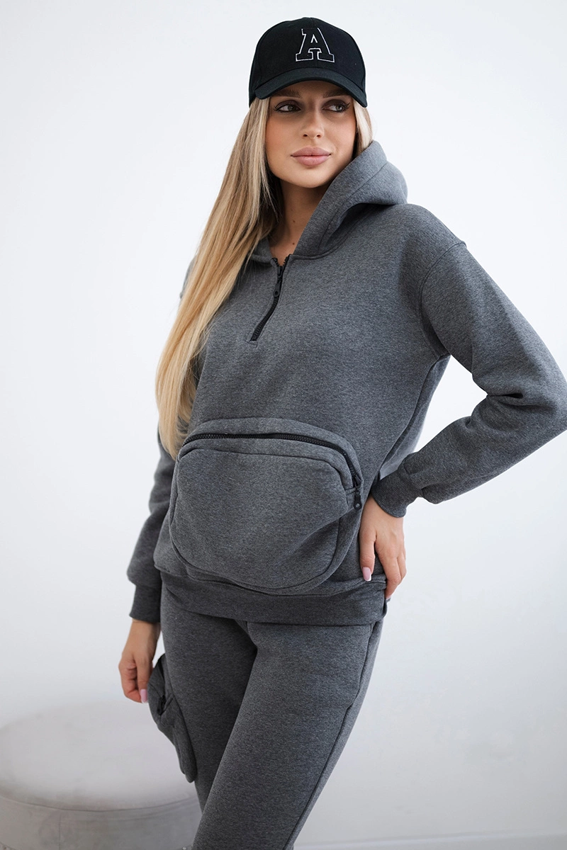 Kesi Zateplená souprava Gledys s ozdobnou kapsou Barva: Šedá, Velikost: UNI