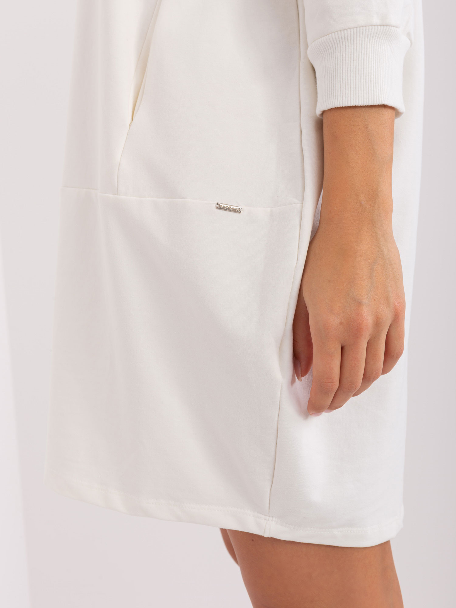 Mikinové šaty RV-TU-9052.04 RELEVANCE Barva: Tělová, Velikost: L/XL