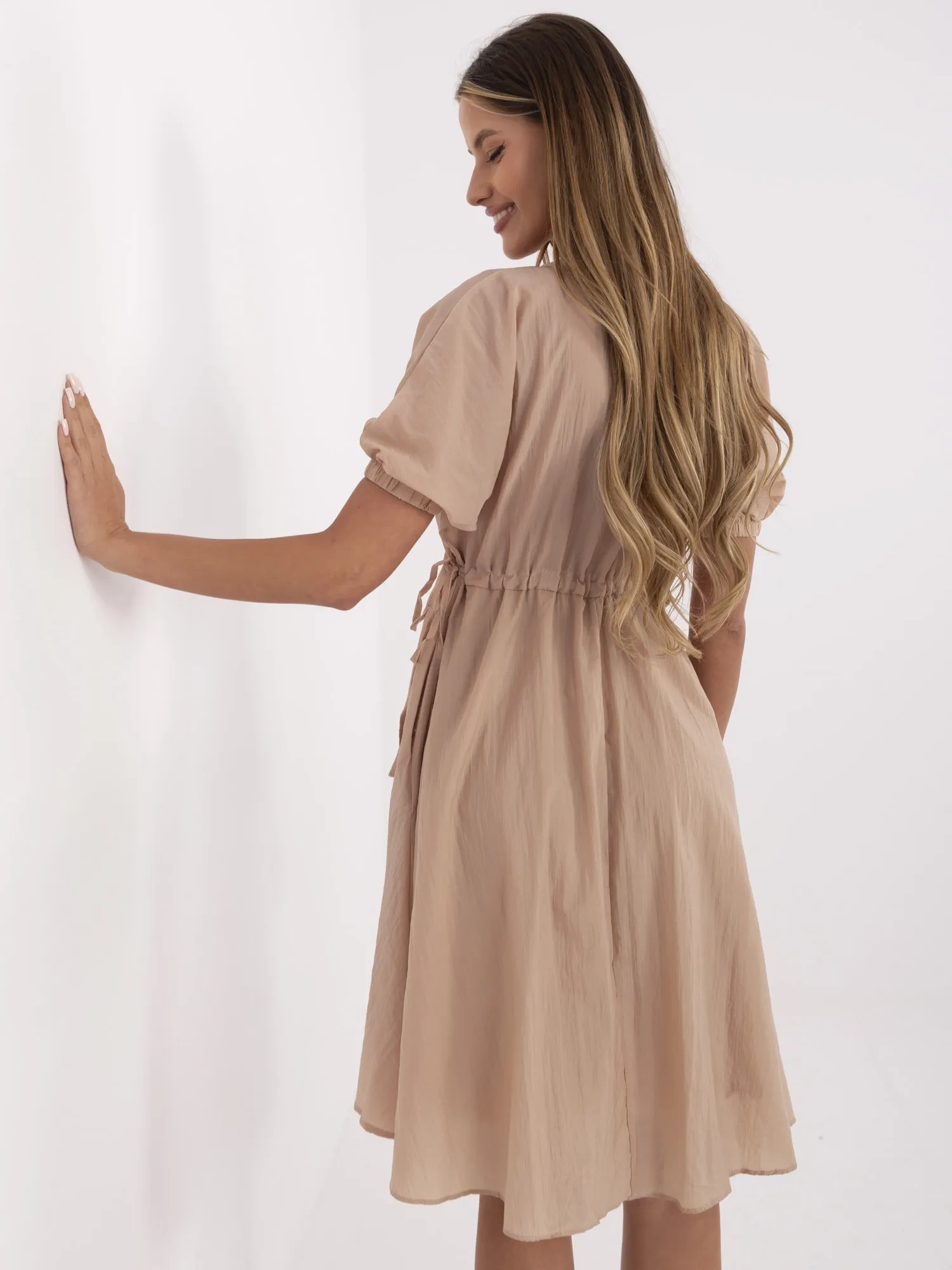 RUE PARIS Dámské šaty 217-SK-25663.02 Barva: Béžová, Velikost: S