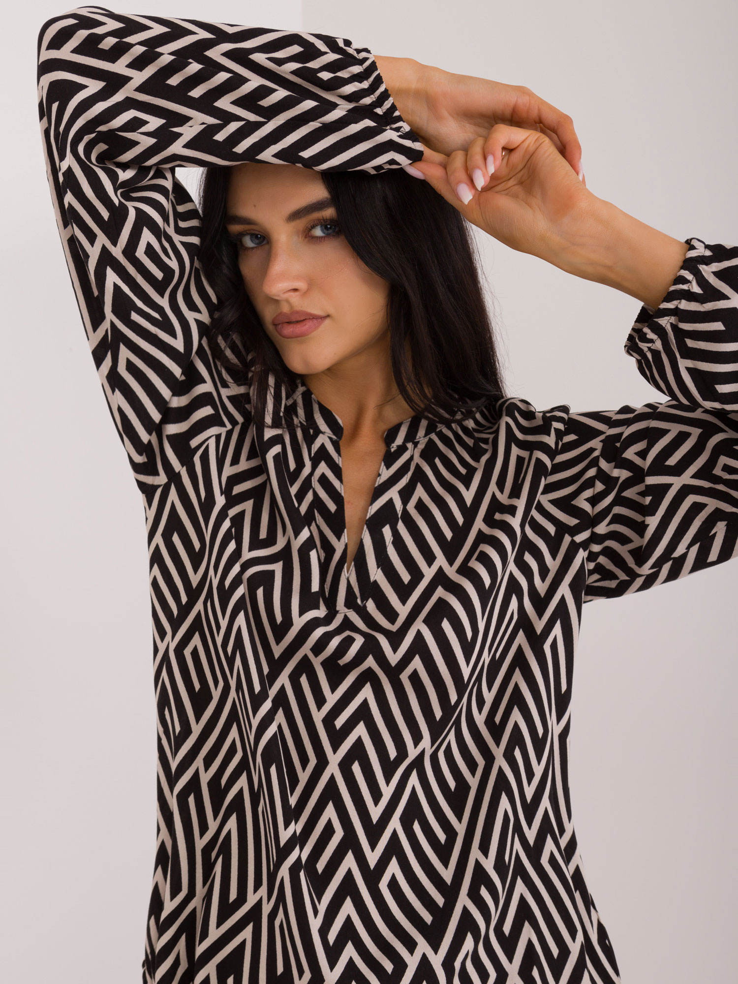 Sublevel Halenka -D73771M11186B- Barva: Černá, Velikost: L