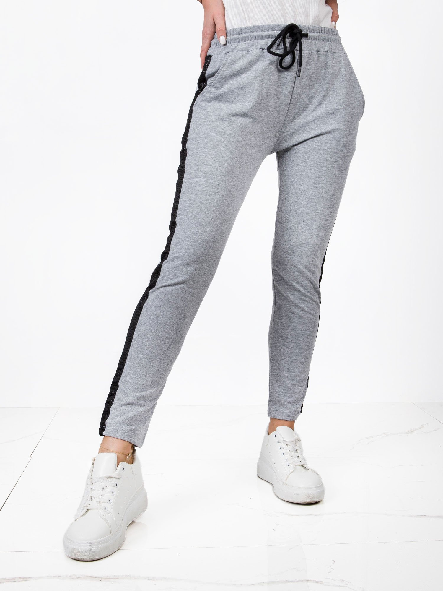 Tepláky RV-DR-5371.38P BASIC FEEL GOOD Barva: Šedá, Velikost: L