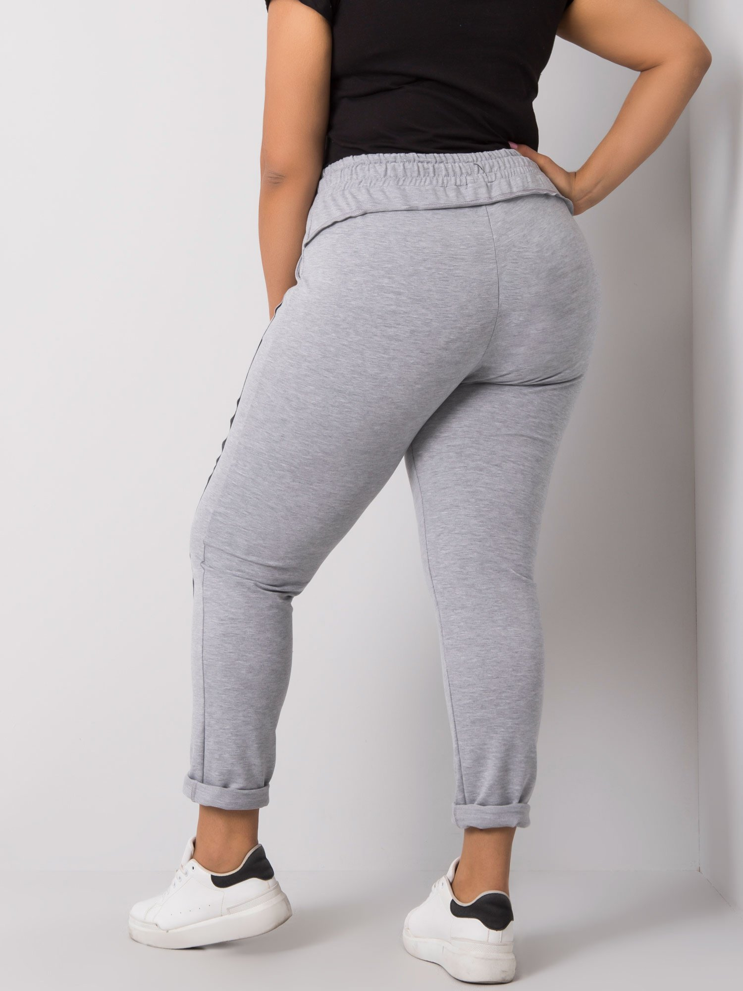 Dámské tepláky Plus Size RV-DR-6300.19 BASIC FEEL GOOD Barva: Šedá, Velikost: 2XL