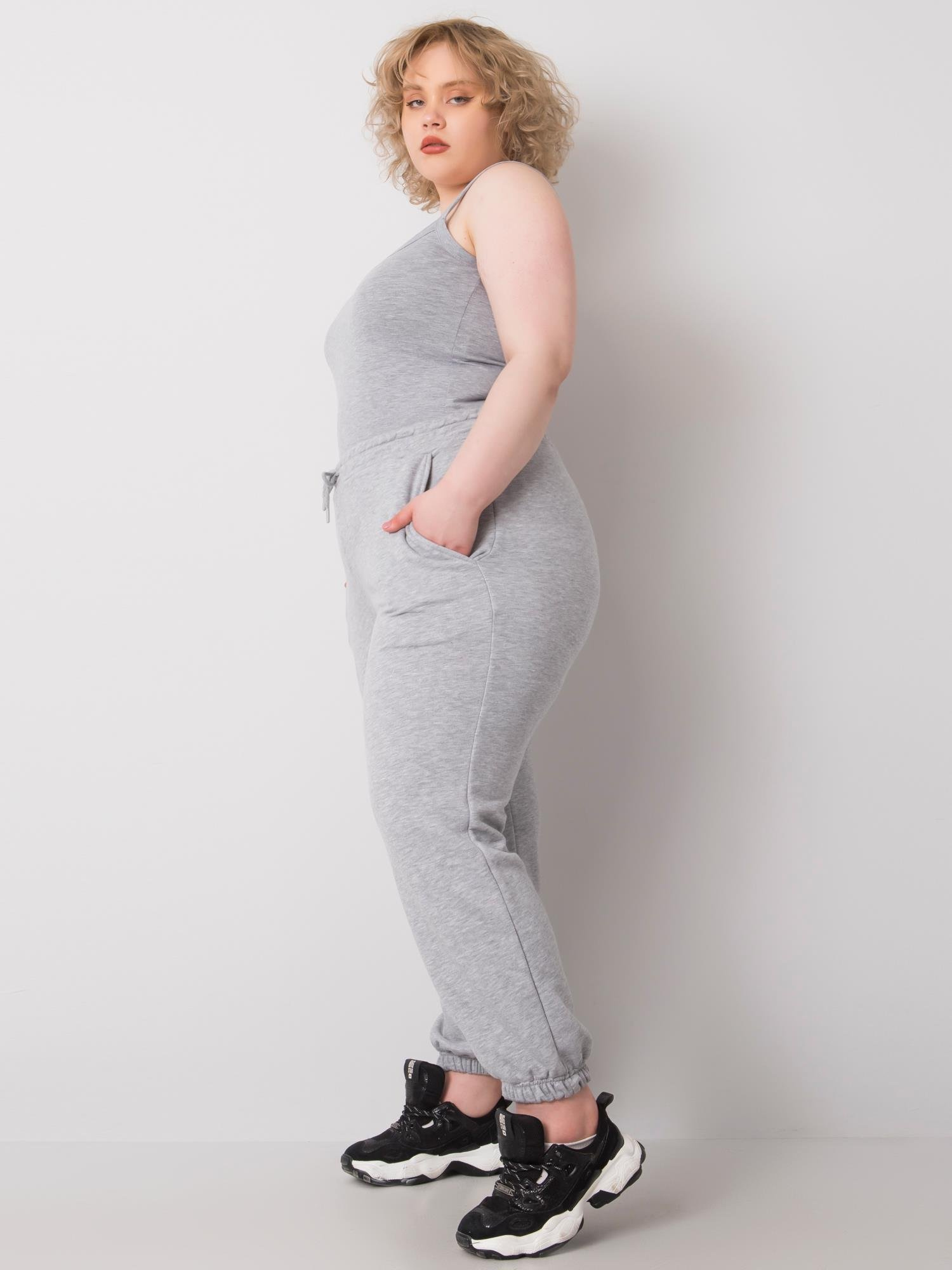 Dámské tepláky Plus Size RV-DR-6331.86 BASIC FEEL GOOD Barva: Šedá, Velikost: 3XL