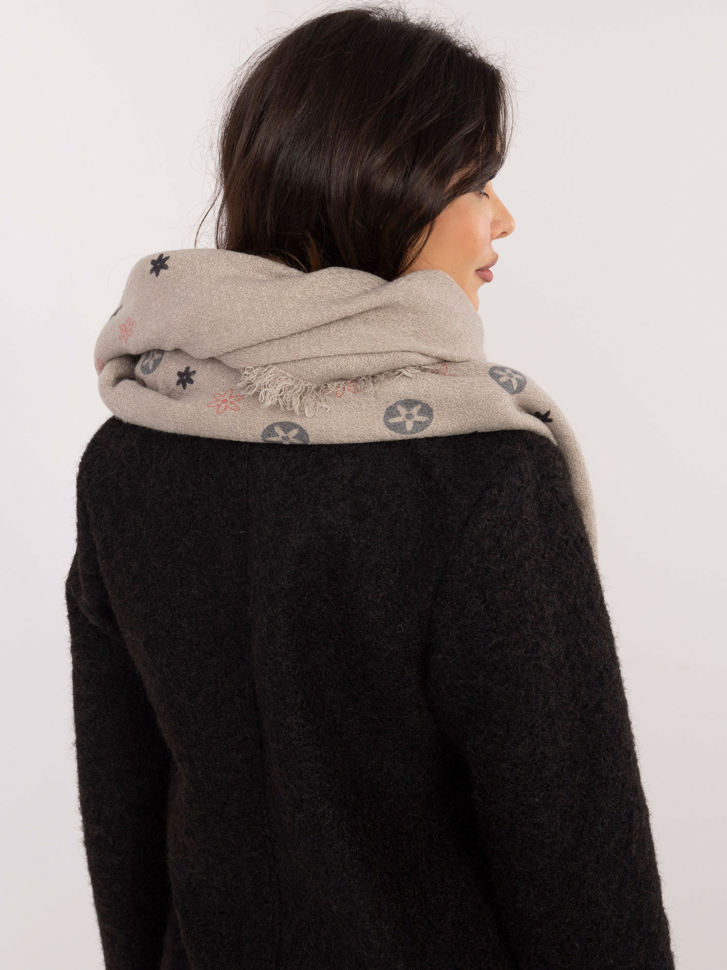 Šála AT SZ 23504.93P šedá jedna velikost