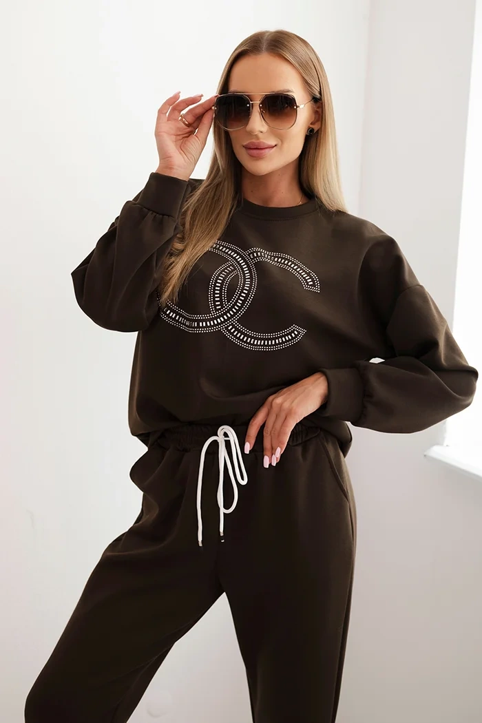 Dámská souprava z viskózy s ozdobným motivem a kalhotami hnědý UNI