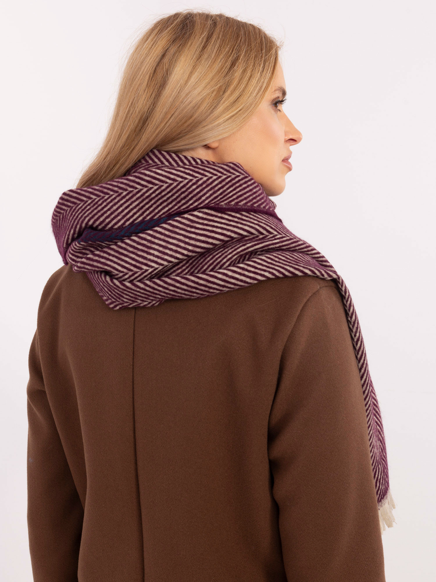 Šála AT SZ 18301.19 bordó jedna velikost