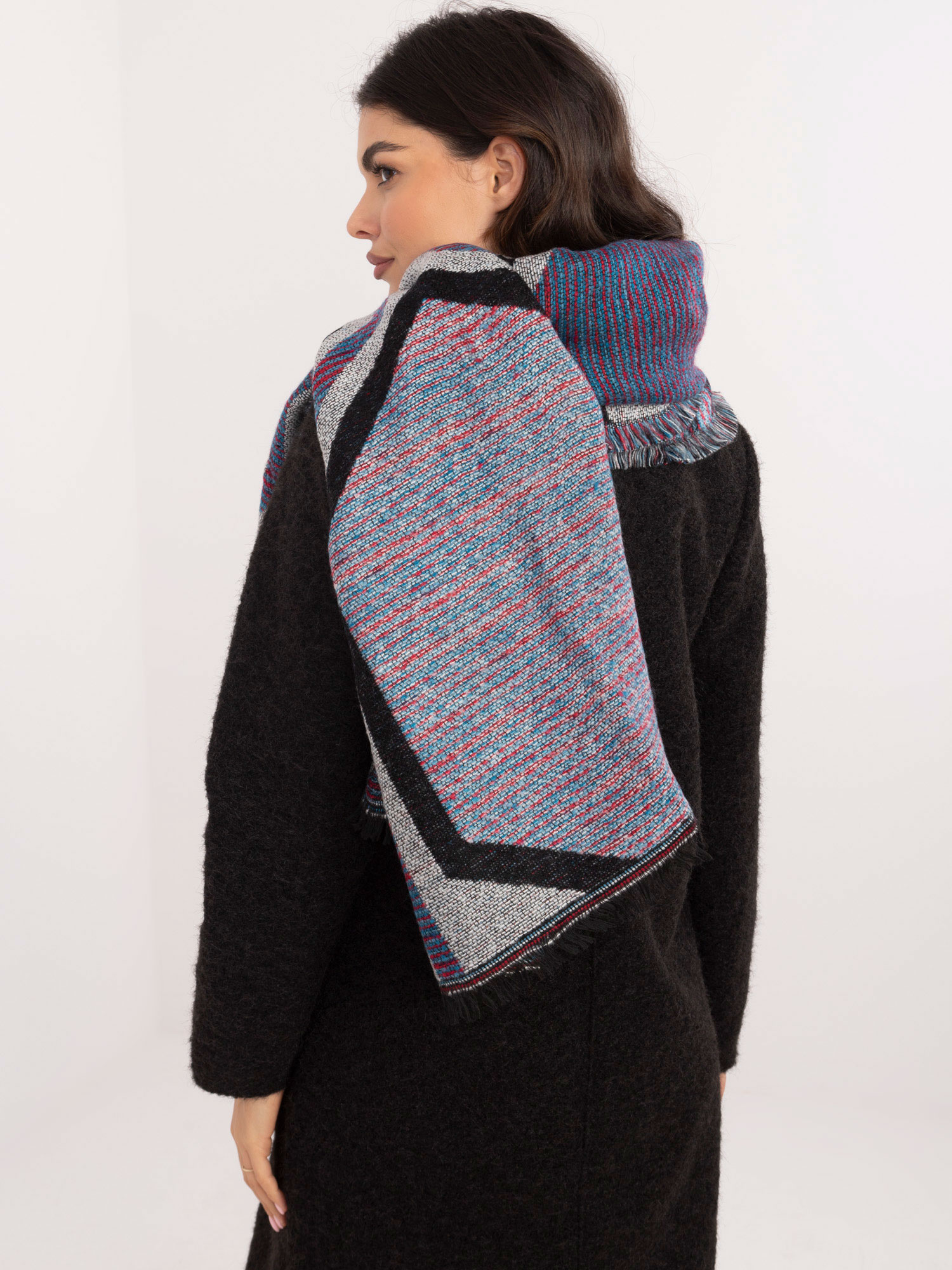 Šála AT SZ 2101.22P šedá černá jedna velikost