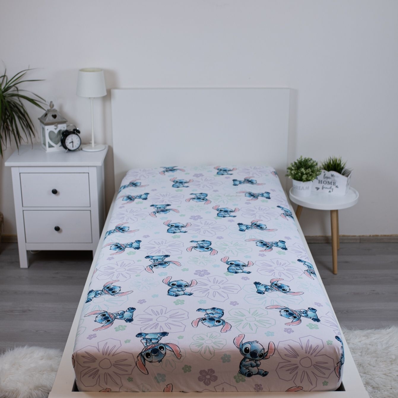 Jerry Fabrics Prostěradlo Lilo and Stitch Ohana White 90x200x25 cm (obrázek 3)