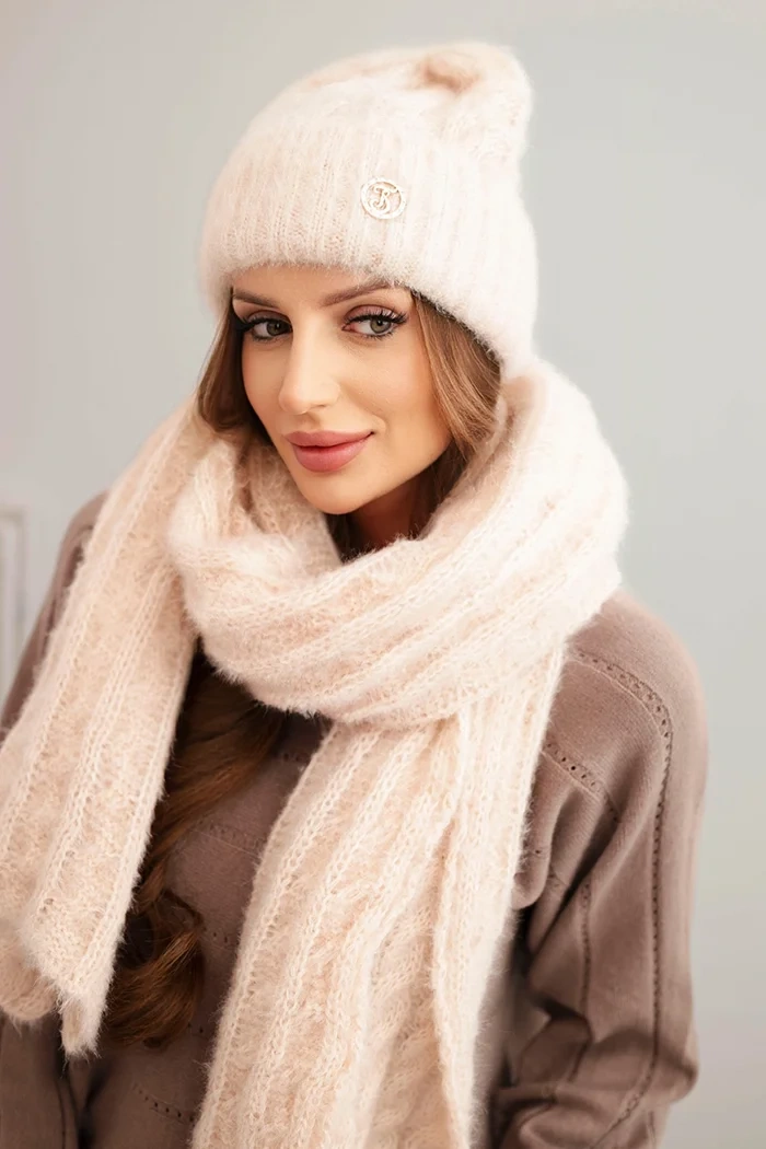 Polski Dámská souprava čepice a šály s proužkem s ozdobou Barva: Růžová - světle, Velikost: UNI