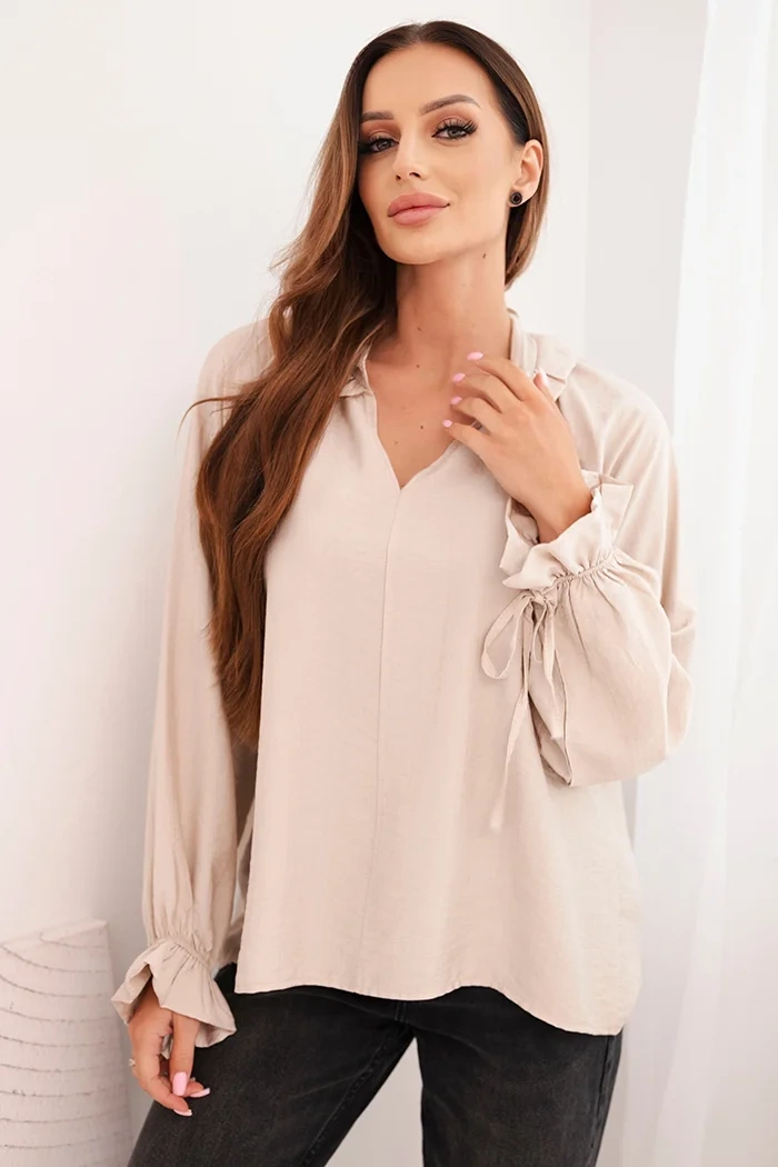 Kesi Dámská halenka z viskózy s výstřihem do V a vázáním na rukávech Barva: Béžová, Velikost: UNI