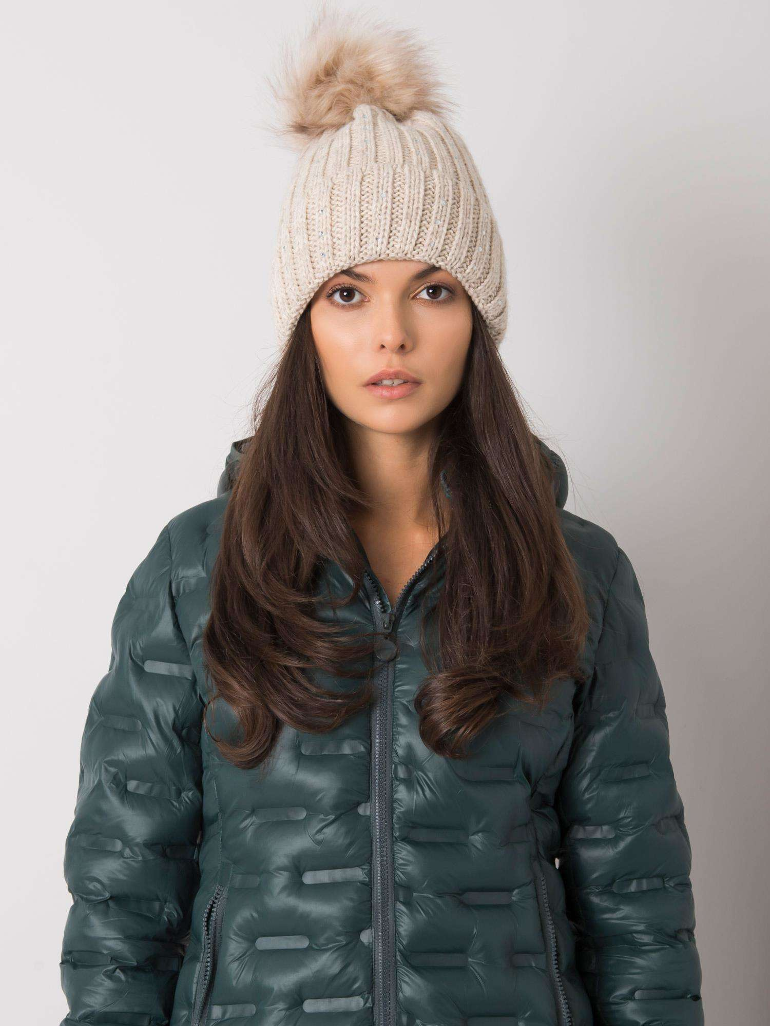 Dámská čepice .93 béžová jedna velikost