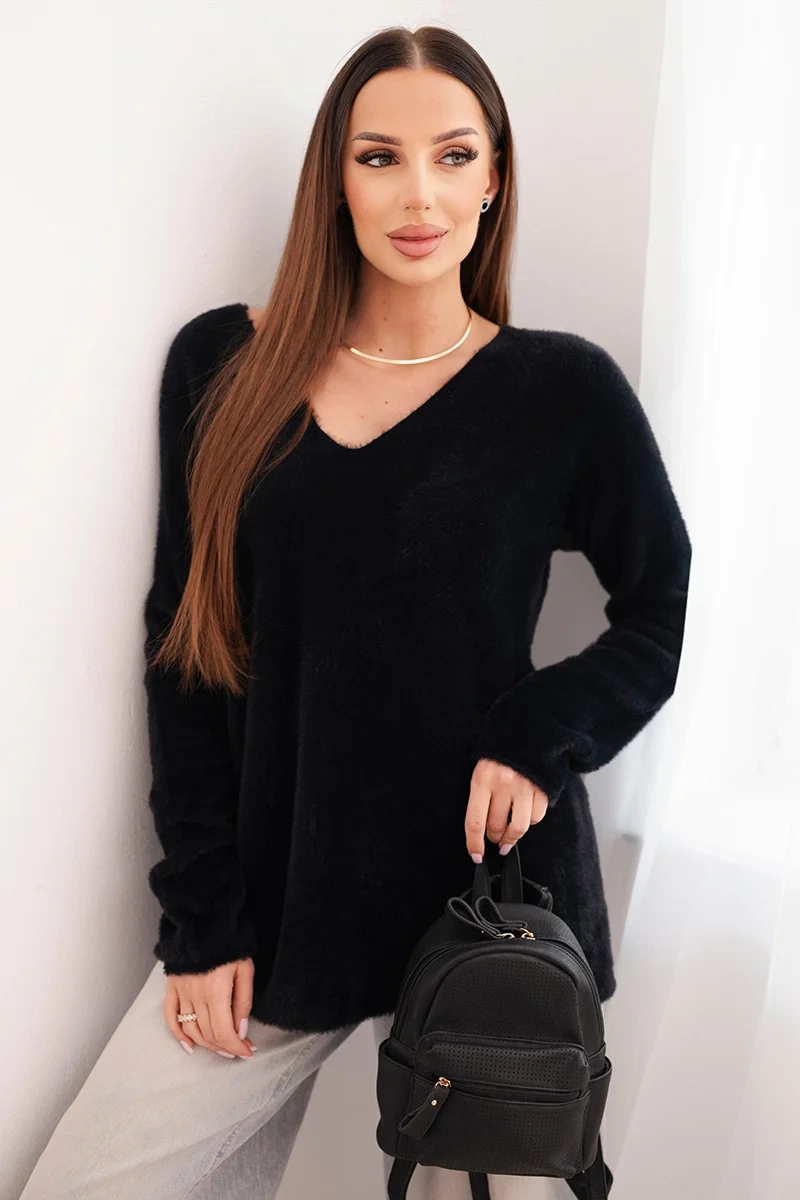 Kesi Dámský svetr 8507 z měkké pleteniny s výstřihem do V Barva: Černá, Velikost: UNI