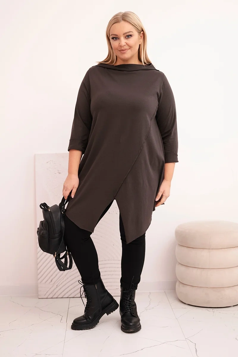 Asymetrická halenka Plus Size s ohrnutými rukávy