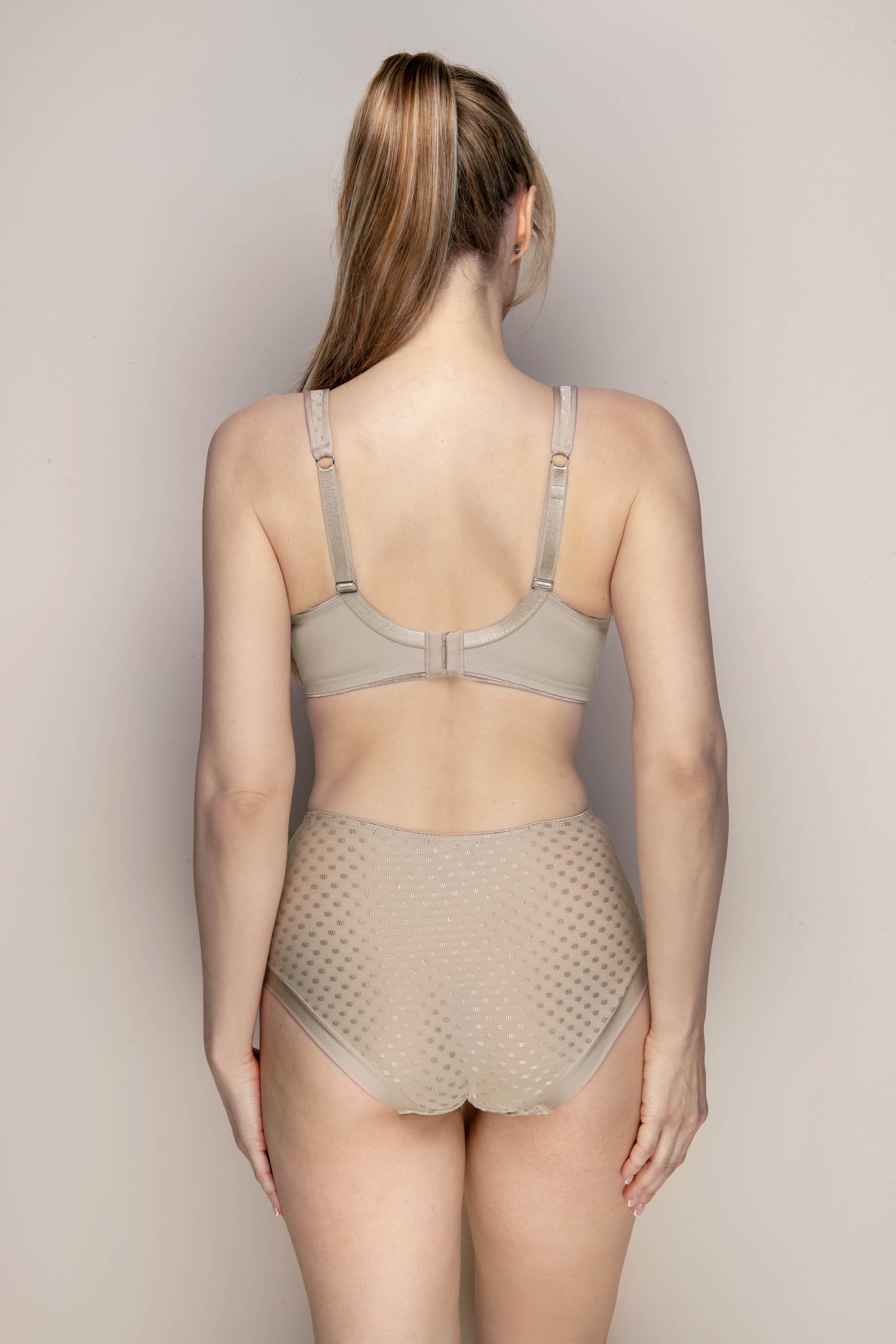 Kalhotky s vysokým pasem Gingerbread Timo 122835 Barva: Tělová, Velikost: 75