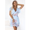PATRIZIA šaty s psaníčkovým výstřihem, páskem a krátkým rukávem - světle modrá s růžemi 468-3 (Velikost UNI, Barva Modrá - světle)