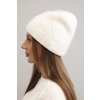 Dámská zimní čepice z vlny a s geometrickým vzorem K479 ecru (Velikost UNI, Barva Tělová)