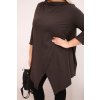 Dámská asymetrická blůza ART25233 Plus Size s ohrnovacími rukávy (Velikost UNI, Barva Bordó)