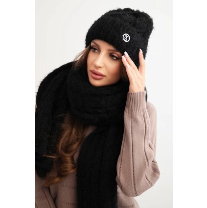 225405 damska souprava cepice a saly s prouzkem s ozdobou velikost uni barva cerna