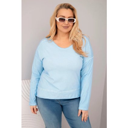 230961 damske tricko plus size s vystrihem do v a delsim zadnim dilem velikost uni barva modra