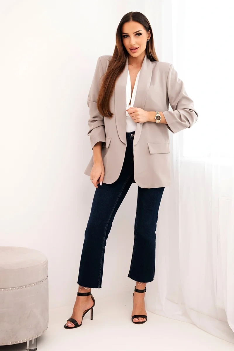 Dámske sako 9709 s klopami Farba: Béžová, Veľkosť: UNI