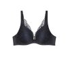 152417 11 podprsenka triumph 10219710 body make up illusion lace wp velikost 85e barva cerna