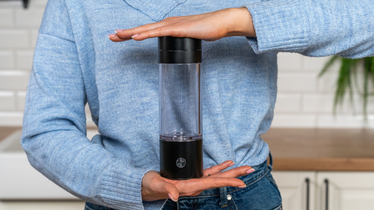 Vše o vodíkové vodě: Fakta, technologie a domácí příprava