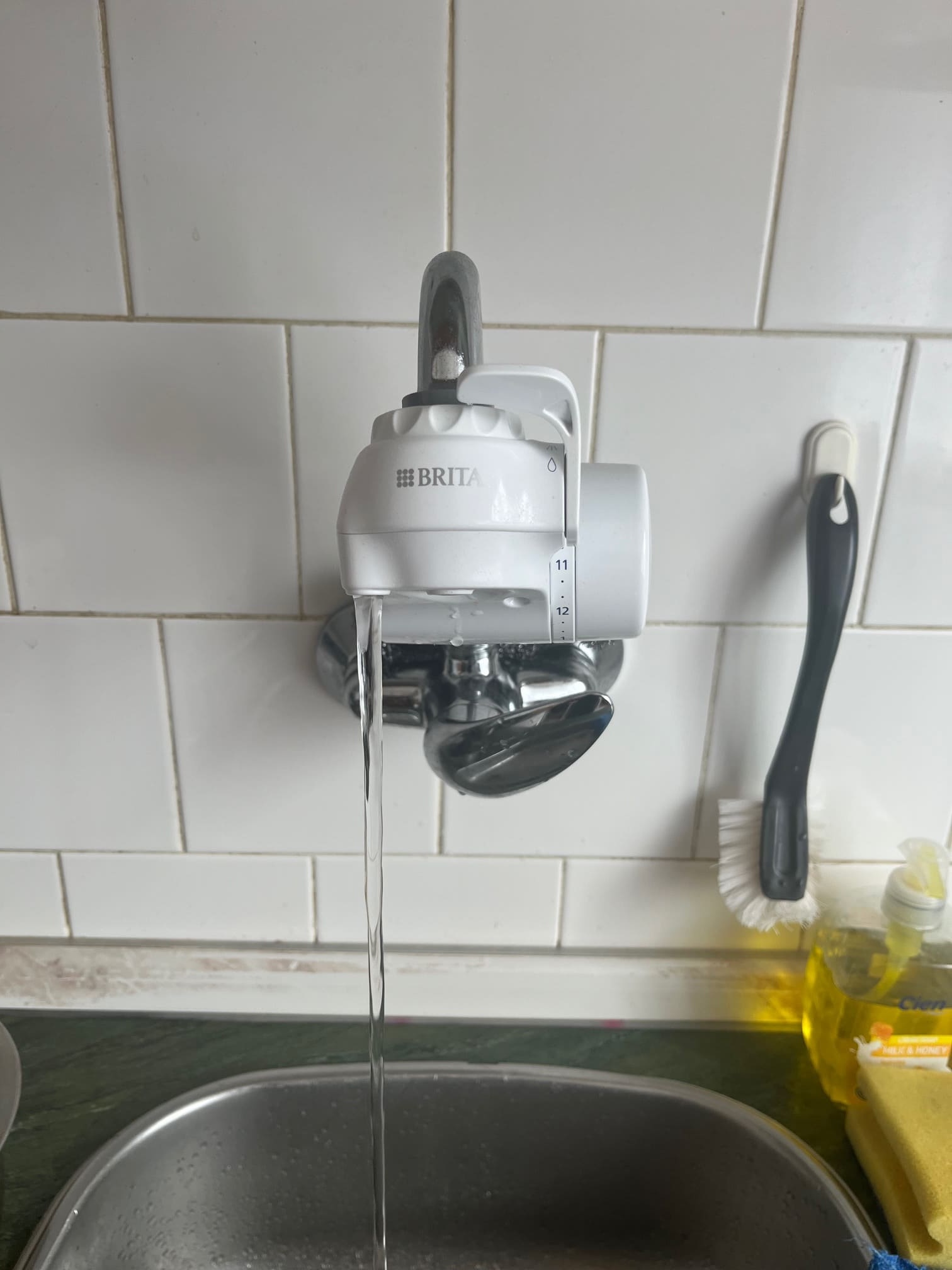 BRITA ON TAP V při čepování filtrované vody