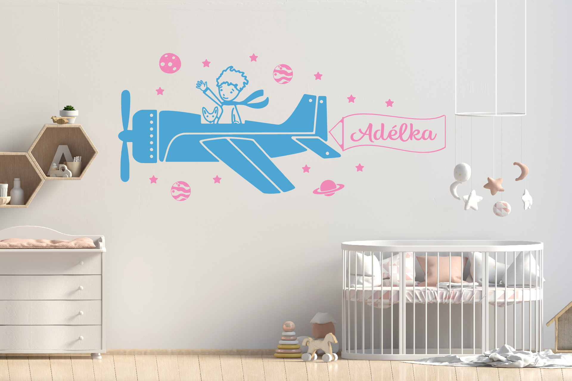 Lepy.sk Samolepka pre bábätká Malý princ + meno pre dievčatá Kombinácia farieb: Ľadová modrá + jemne ružová, Velikost vzoru po nalepení: 90x41cm