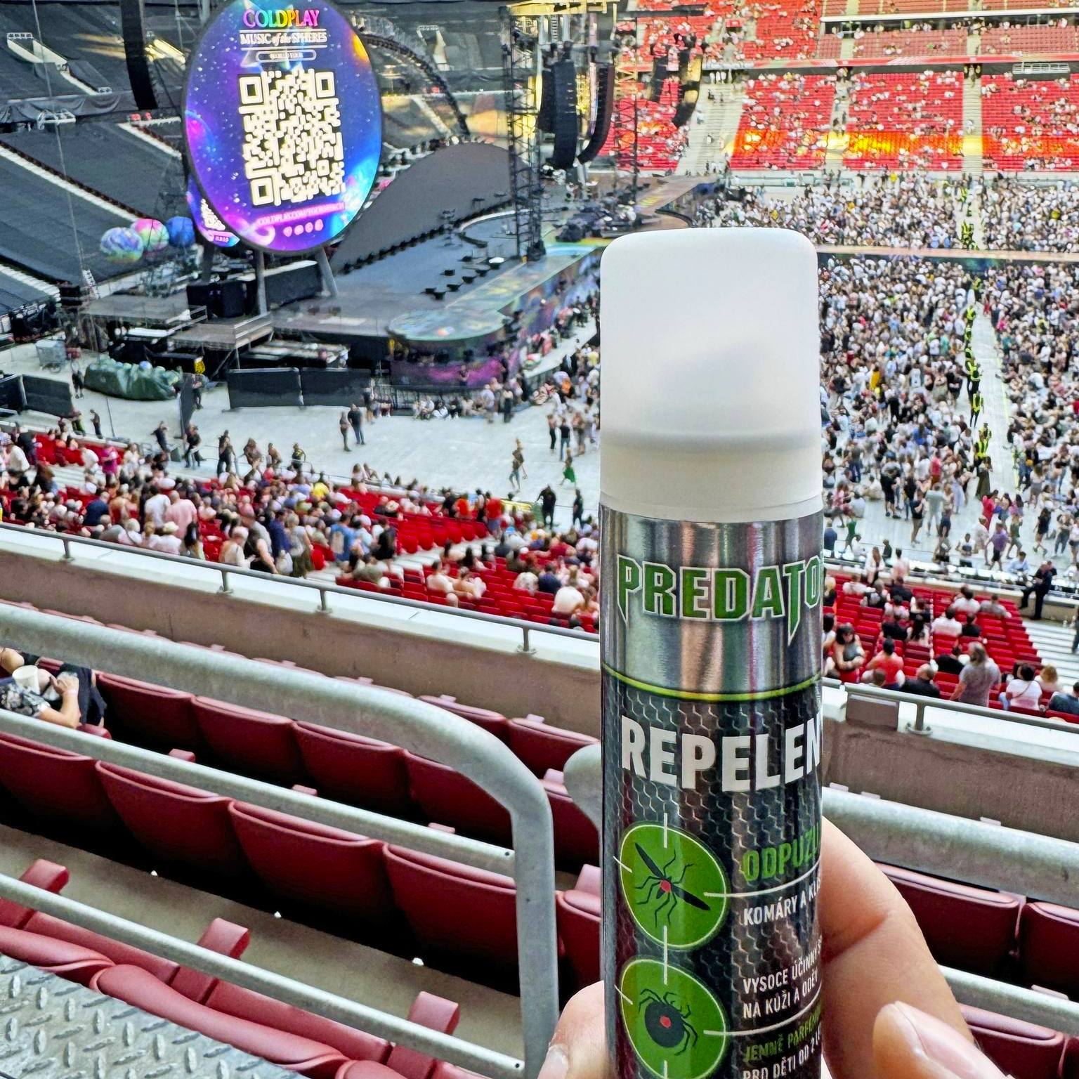 Nerušený zážitek z koncertu Coldplay v Budapešti bez komářího útoku!