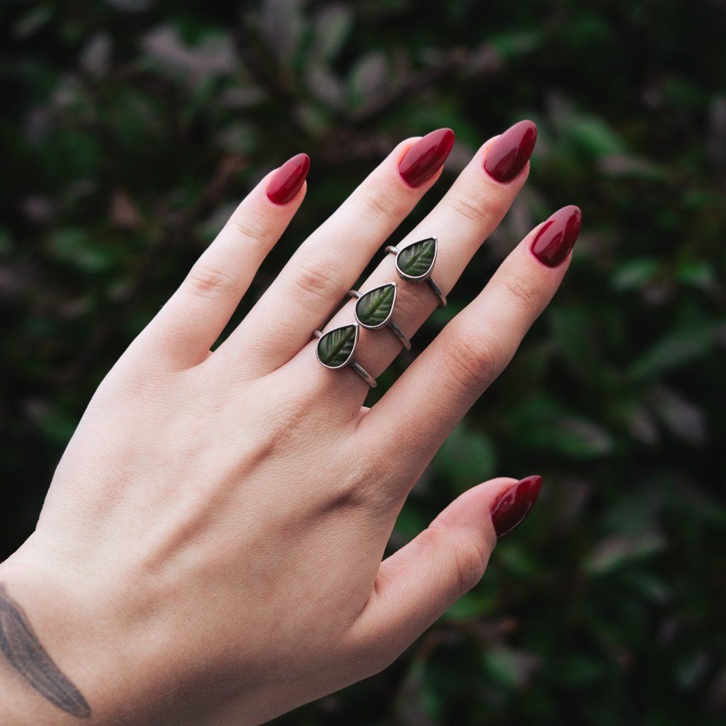 Lístečkový prsten s jadeitem