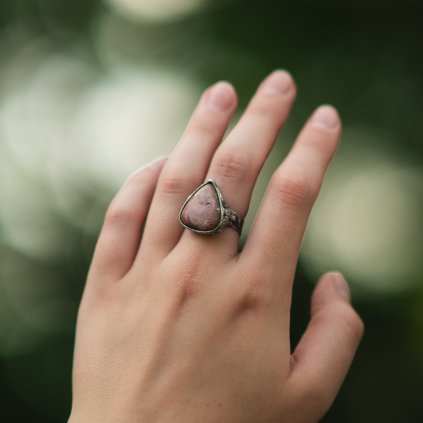 Prsten s fosfosideritem