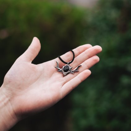 Netopýří přívěsek s onyxem