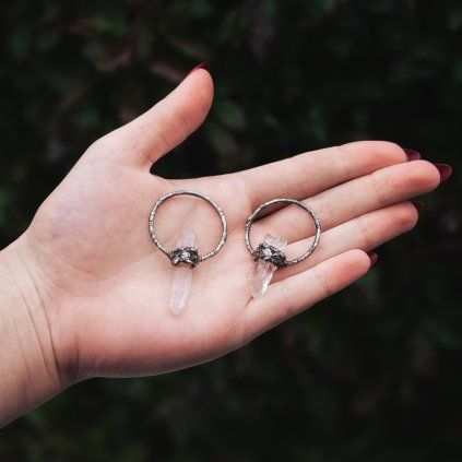 Přívěsek s křišťálem