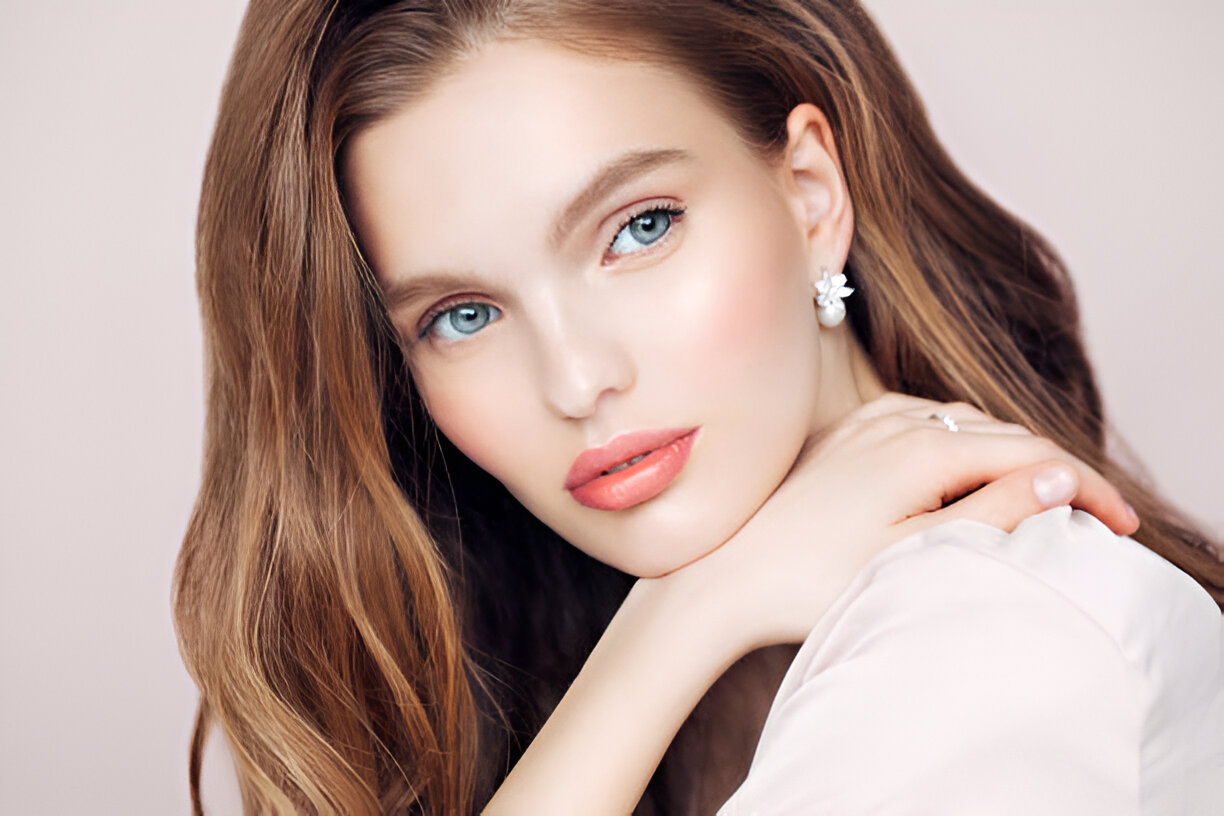 Ako si vybrať šperk podľa typu tváre: Rady pre dokonalý výber