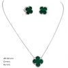 strieborny-set-nausnice-a-nahrdelnik-so-zelenym-stvorlistkom-40140203