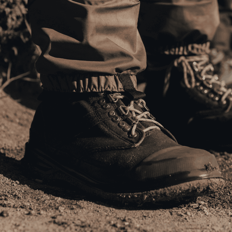 Pracovná obuv vo veľkých číslach: konečne topánky, ktoré sadnú na veľké nohy