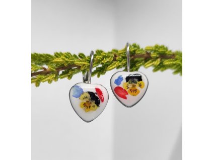 Náušnice Maceška 4 barev - srdce lůžko
