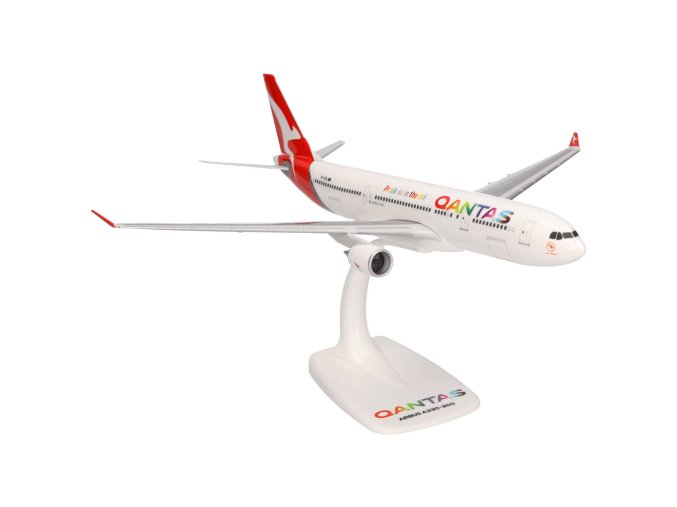 Airbus A330-200 Qantas Pride is in the Air 1:200