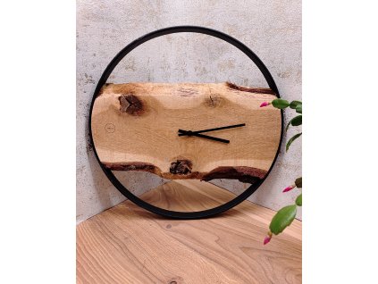 Rustikální dubové hodiny v černé skruži 40 cm