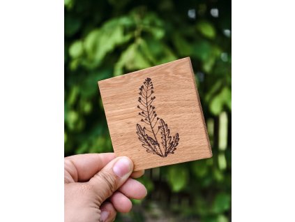 Podtácek dřevěný KOKOŠKA