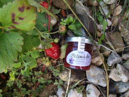 Pečenáda - višńová pomazánka se špetkou levandule