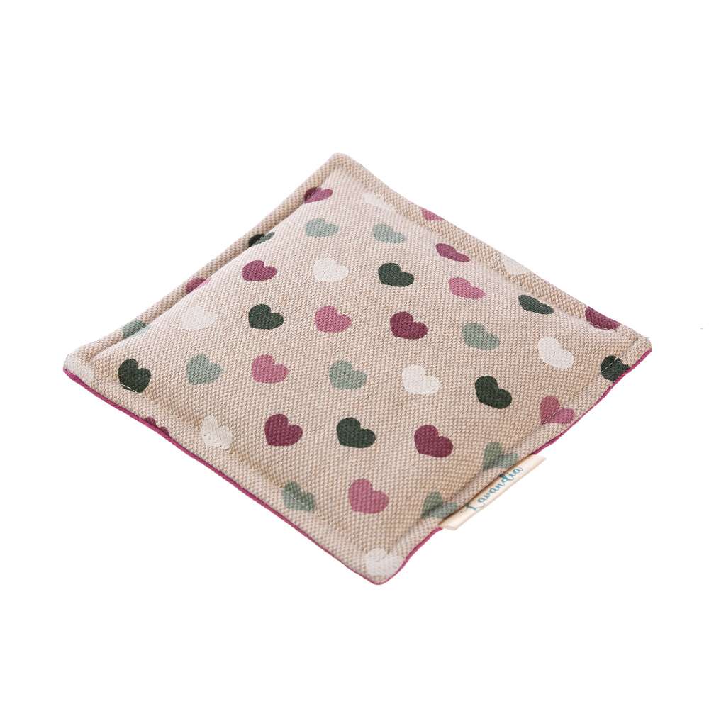 Lavandia Levandulový podšálek s květem levandule lékařské BIO 13 x 13 cm Vzor Látky: Srdíčka na režné