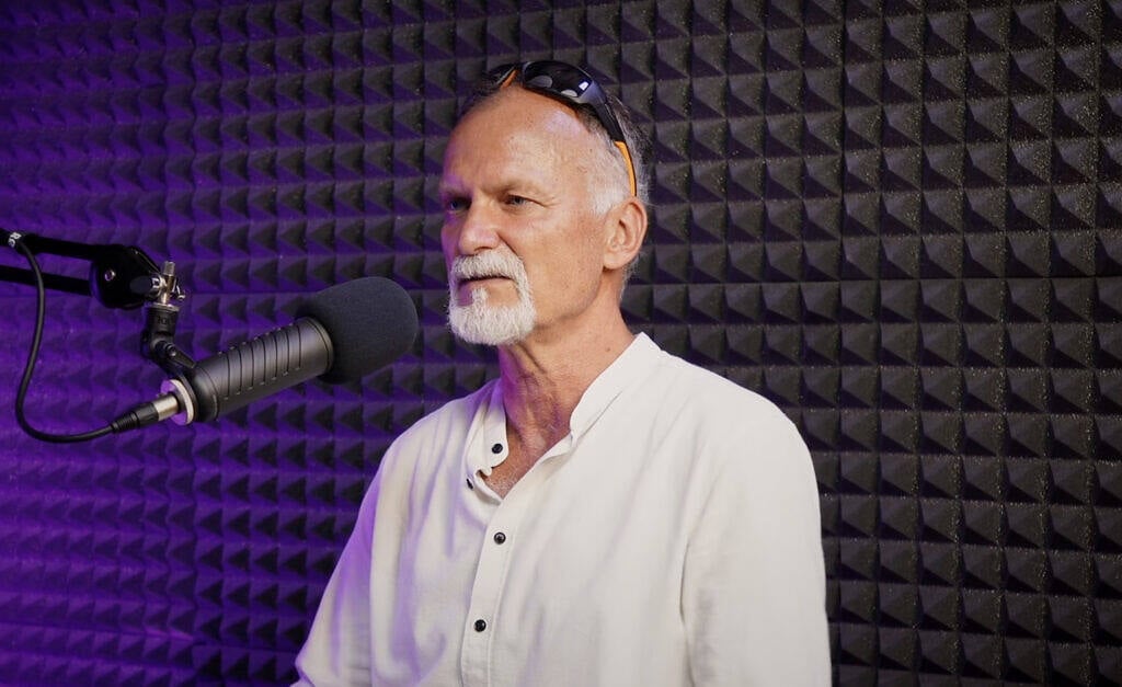 Profesor Jan Rak: Život je iluze a přesně takový, jaký věříme že je. Co když AI nebude jen umělá?