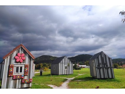 Cabin accomodation with Organic Lavandula Bohemia aromatherapy
