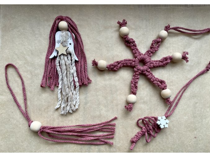 Vánoční ozdoby macrame starorůžové s andělkou