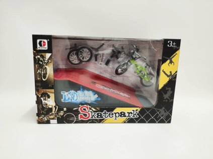 Skatepark - kolo prstové šroubovací s rampou plast 10cm s doplňky v krabici 28x18x11cm