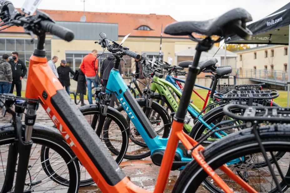 levit-ebikes-B-5